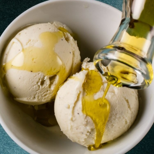 Vanilla Ice Cream and Olive Oil